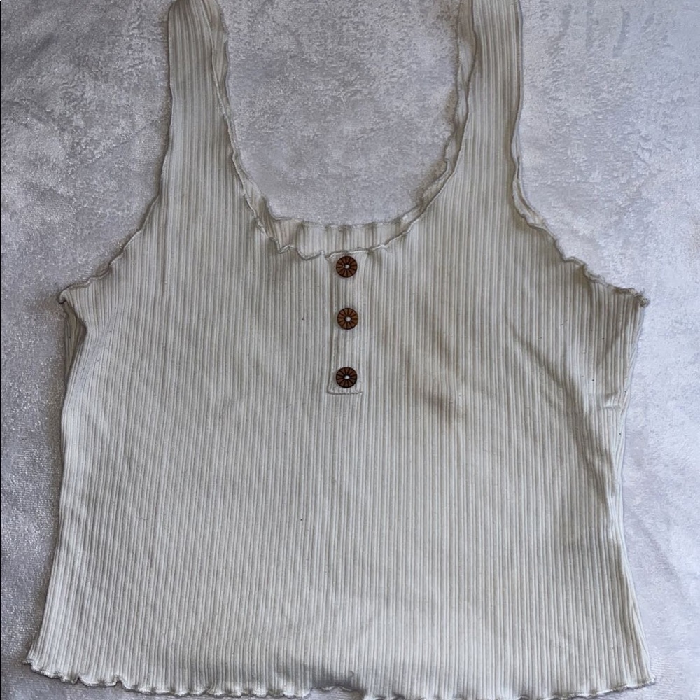 White, slight off white stain